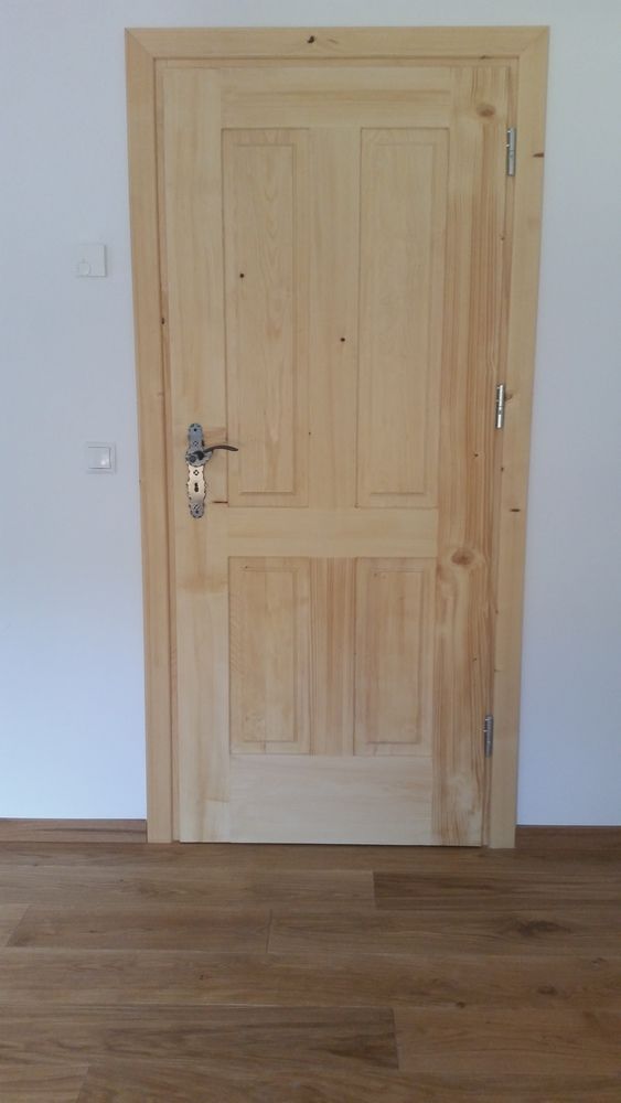 Drzwi tradycyjne klejone warstwowo w 100% z drewna świerkowego stylizowane na styl Alpejski